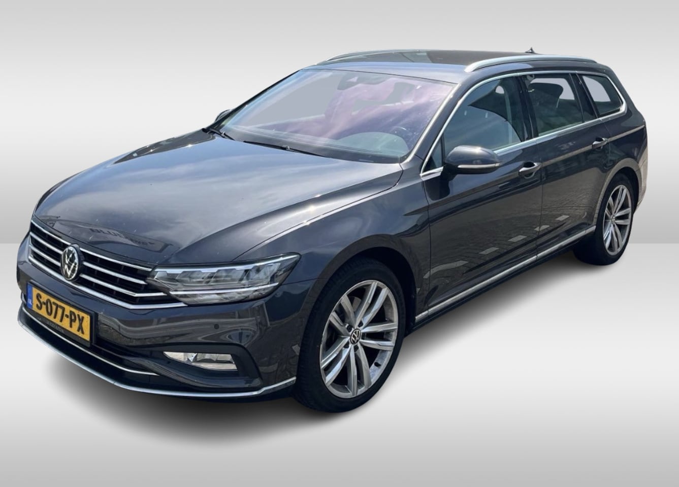 Volkswagen Passat Variant - 1.5 TSI R-Line Business + / Camera / CarPlay / Leder&Alcantara / 18'' / Stoelverwarming / - AutoWereld.nl