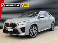 BMW X2 - sDrive20i M-Sport Leder/Pano