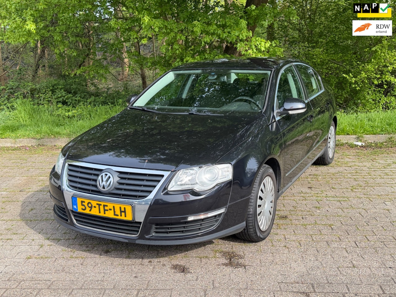 Volkswagen Passat - 2.0 FSI Comfortline RIJDGOED/INRUILER/AIRC - AutoWereld.nl