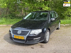 Volkswagen Passat - 2.0 FSI Comfortline RIJDGOED/INRUILER/AIRC
