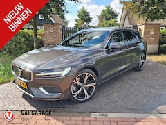 Volvo V60 - 2.0 T8 Plug-in hybrid AWD Ultimate Bright | Panoramadak | Trekhaak | Harman Kardon | NL-Au