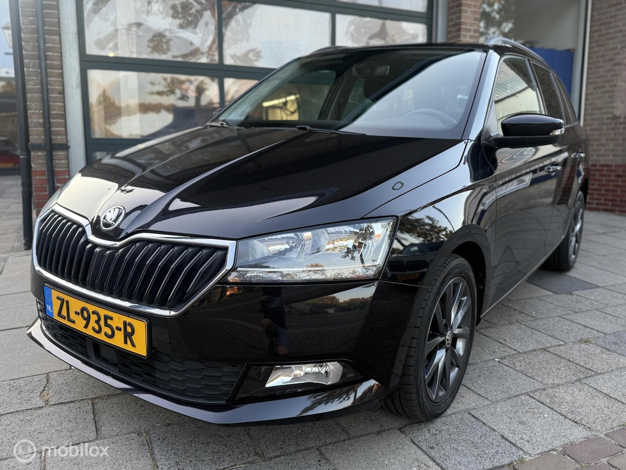 Skoda Fabia Combi - 1.0 Business Edition | PDC | CarPlay | Cruise Controle - AutoWereld.nl