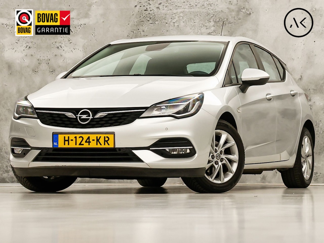 Opel Astra - 1.2 Sport (APPLE CARPLAY, NAVIGATIE, CLIMATE, CAMERA, SPORTSTOELEN, CRUISE, NIEUWE APK, NI - AutoWereld.nl