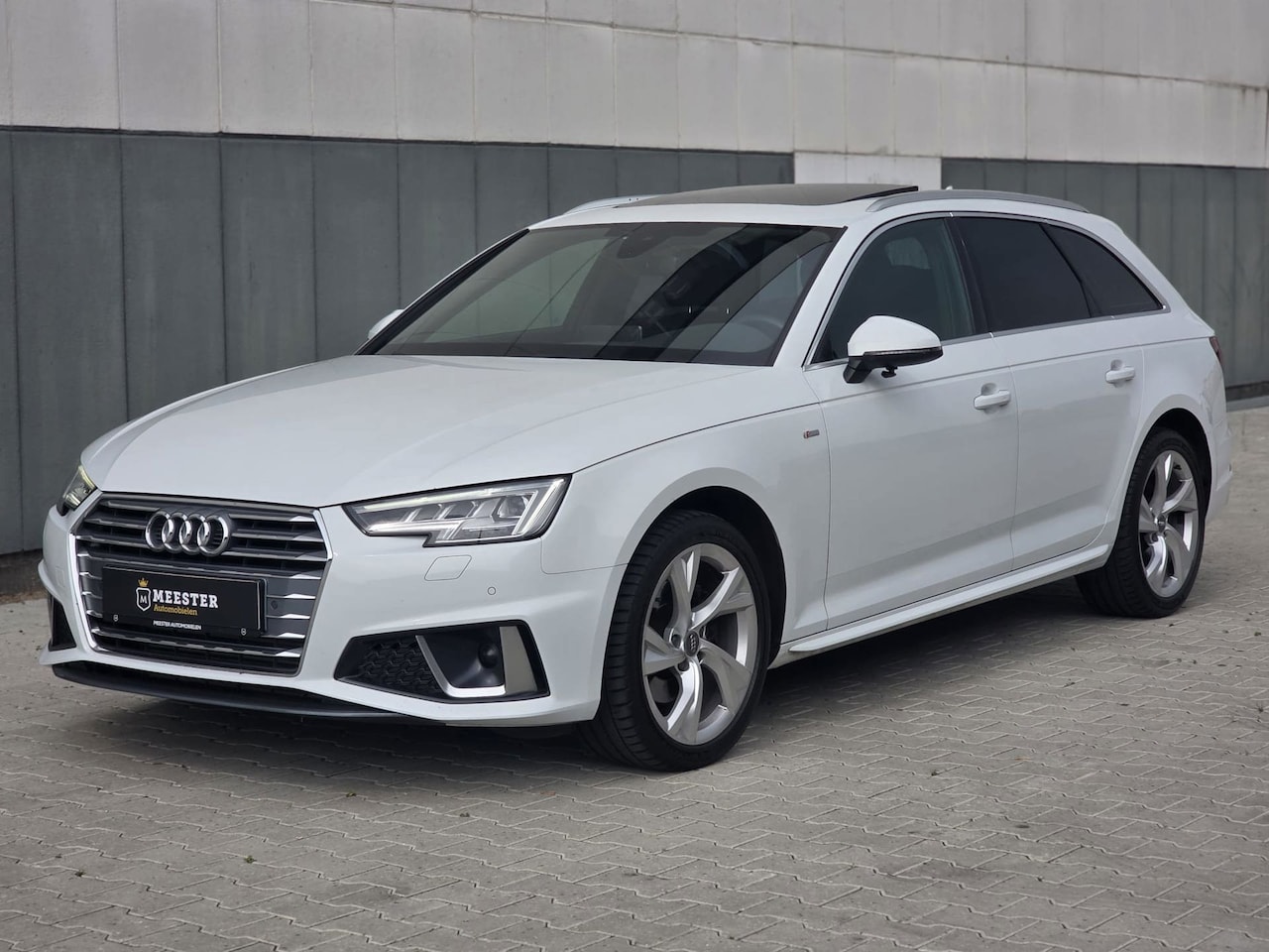 Audi A4 Avant - 40 TFSI S line |PANODAK|ACC|VIRT.DASH - AutoWereld.nl