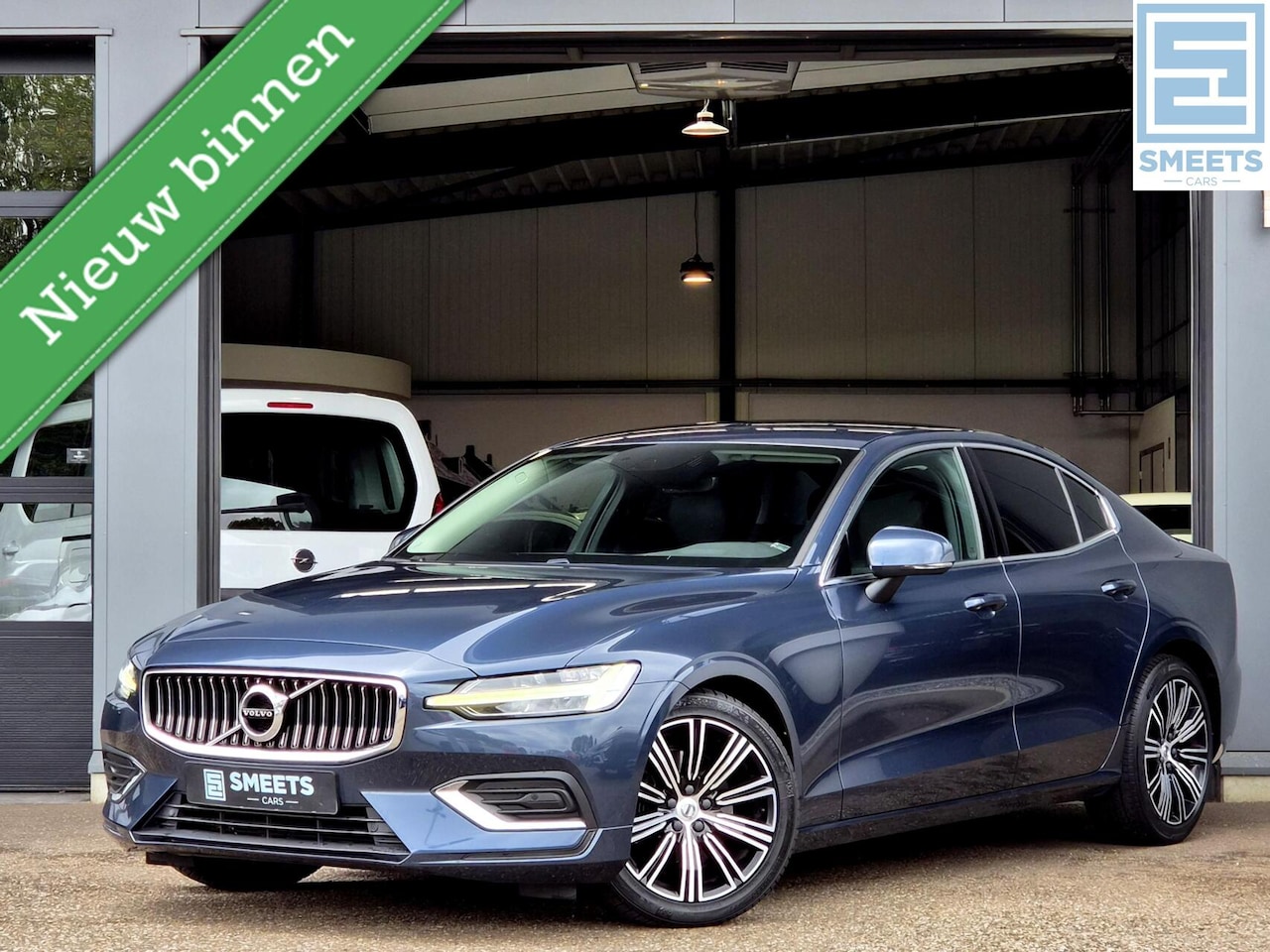 Volvo S60 - 2.0 B4 Mild Hybrid Inscription Automaat 197PK |BTW - AutoWereld.nl