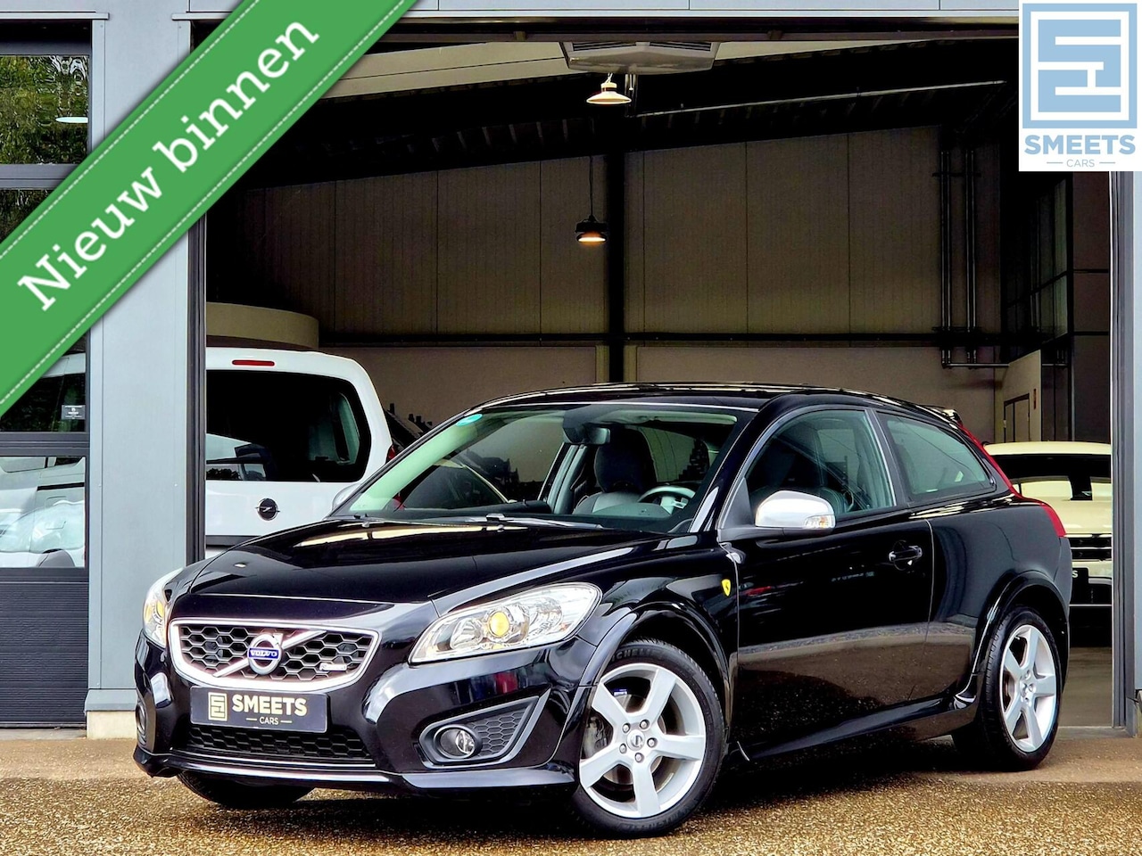 Volvo C30 - 2.0 R-Design 146PK |Leer|Cruise|Clima|Lmv|El.Ra. - AutoWereld.nl
