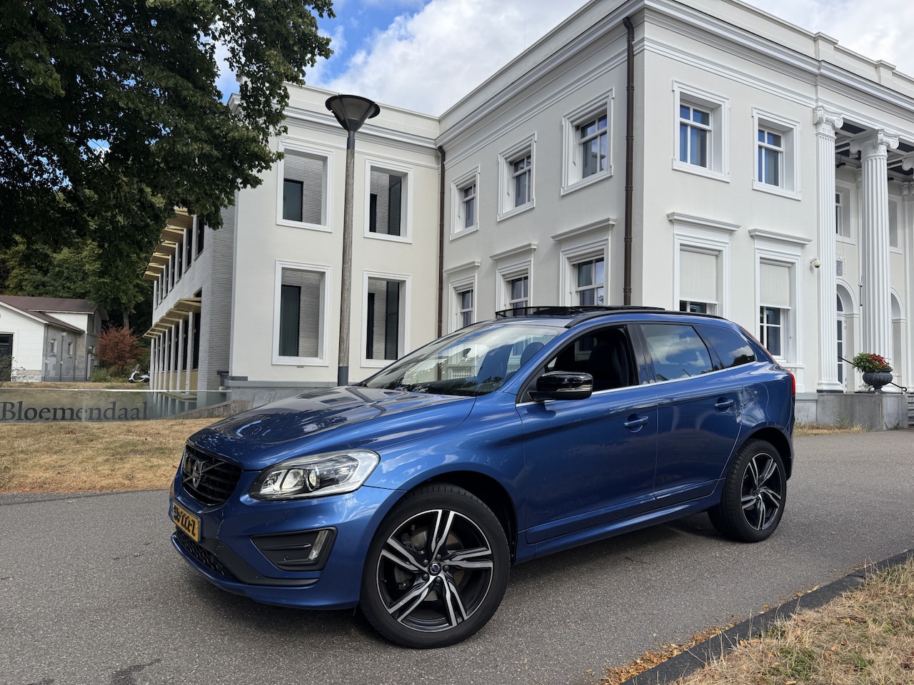 Volvo XC60 - 2.0 T5 R-Design 2.0 T5 R-Design, OCEAN RACE, PANORAMADAK - AutoWereld.nl