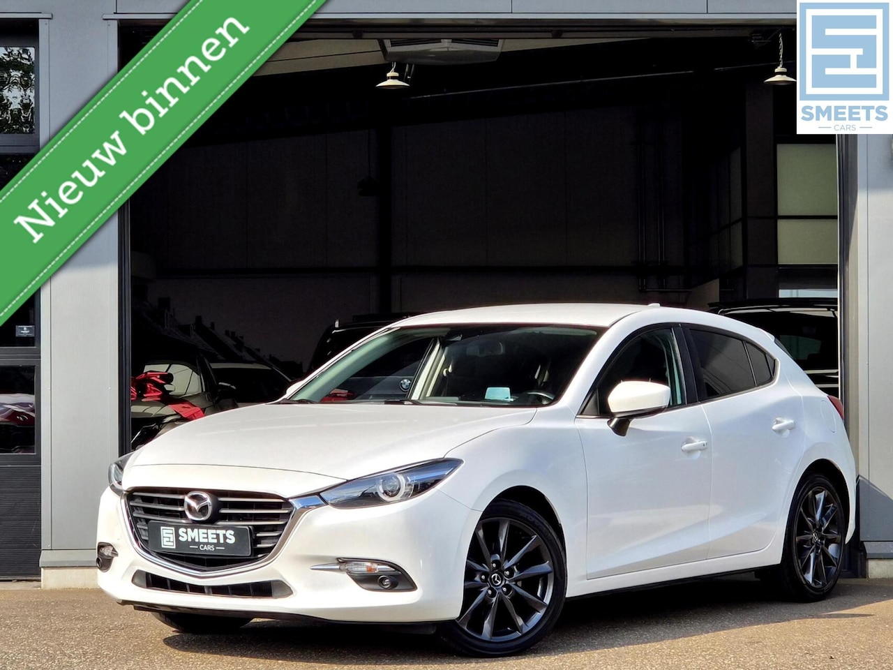 Mazda 3 - 2.0 SkyActiv-G 120 GT-M 1e Eig! |Navi|Clima|HUD|Cam. - AutoWereld.nl
