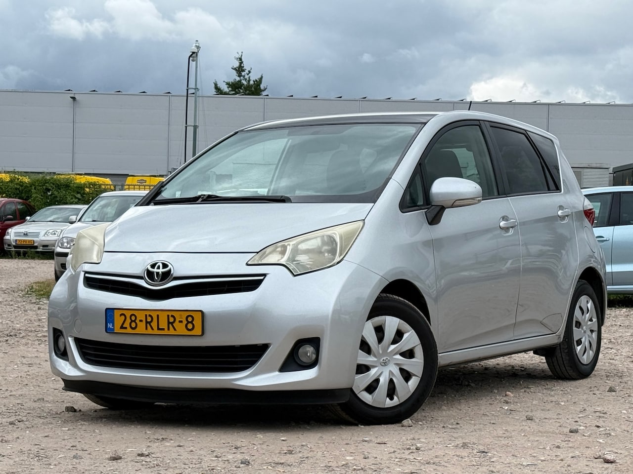 Toyota Verso S - 1.3 VVT-i Aspiration/PANO/NAVI - AutoWereld.nl