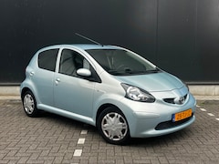 Toyota Aygo - 1.0-12V + 5 Deurs* Airco* Apk 01.10.2027* N.A.P