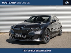 BMW i5 - eDrive40 M Sport / Panoramadak / Trekhaak / Parking Assistant Plus / Stoelventilatie / Ada