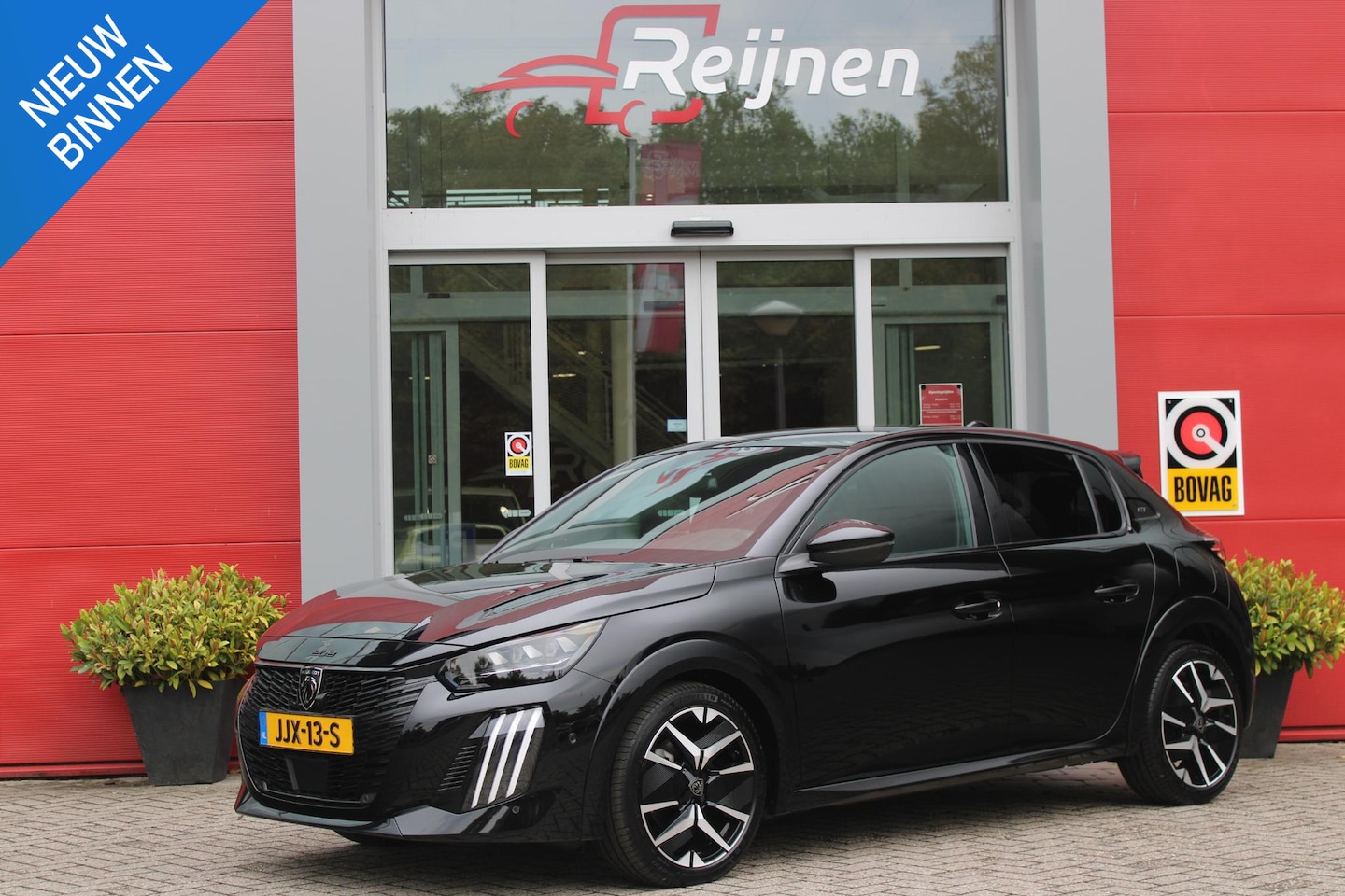 Peugeot 208 - 1.2 Hybrid 145PK AUTOMAAT GT | ELEKTRISCH BEDIENBARE BESTUURDERSSTOEL MET MASSAGE FUNCTIE - AutoWereld.nl
