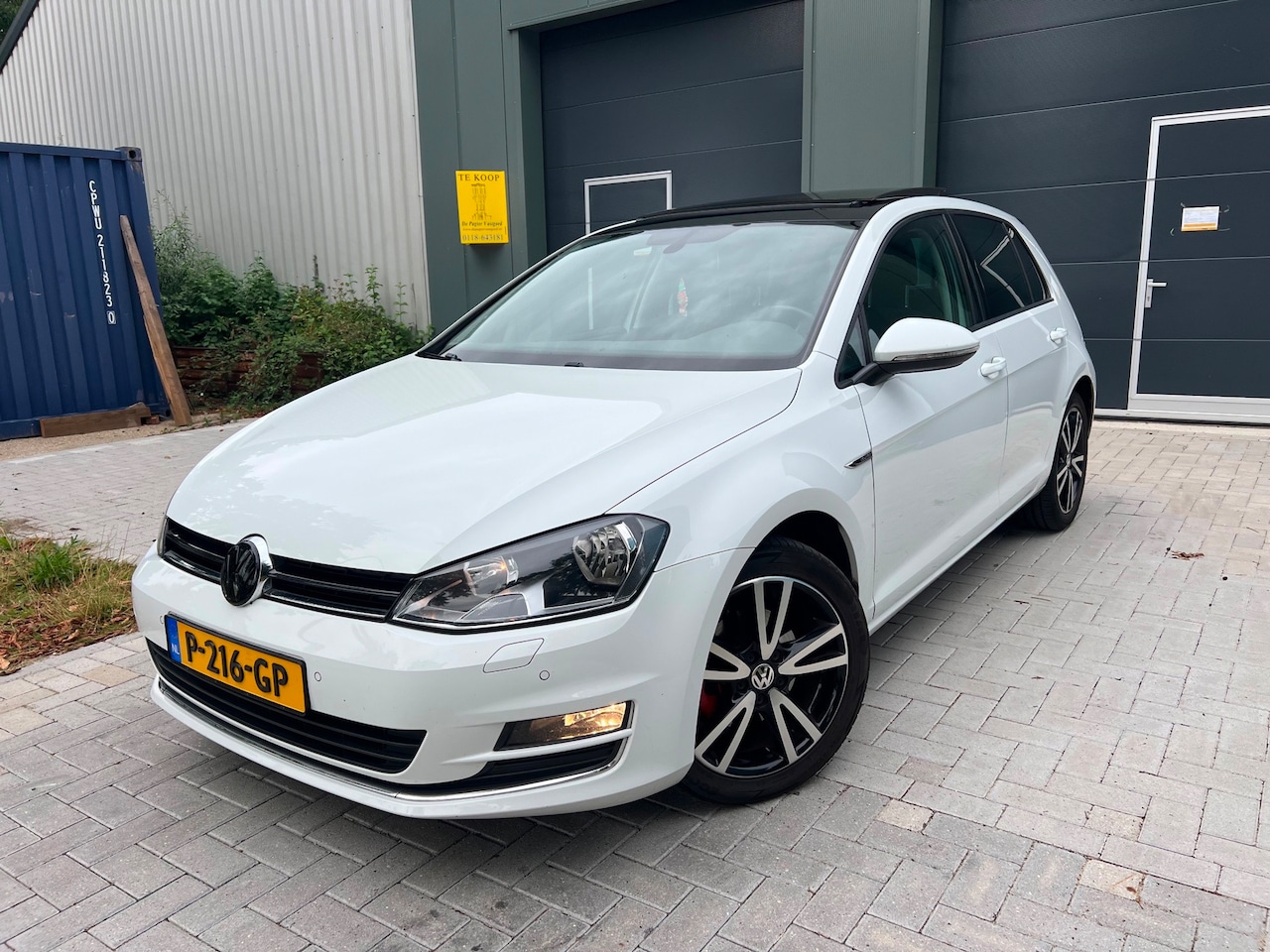Volkswagen Golf - 1.4 TSI ACT Business Pano/PDC- Lounge - AutoWereld.nl