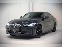BMW i4 - eDrive40 84 kWh | Stoelverwarming | Stuurverwarming | Apple Carplay | Adaptive Cruise Cont