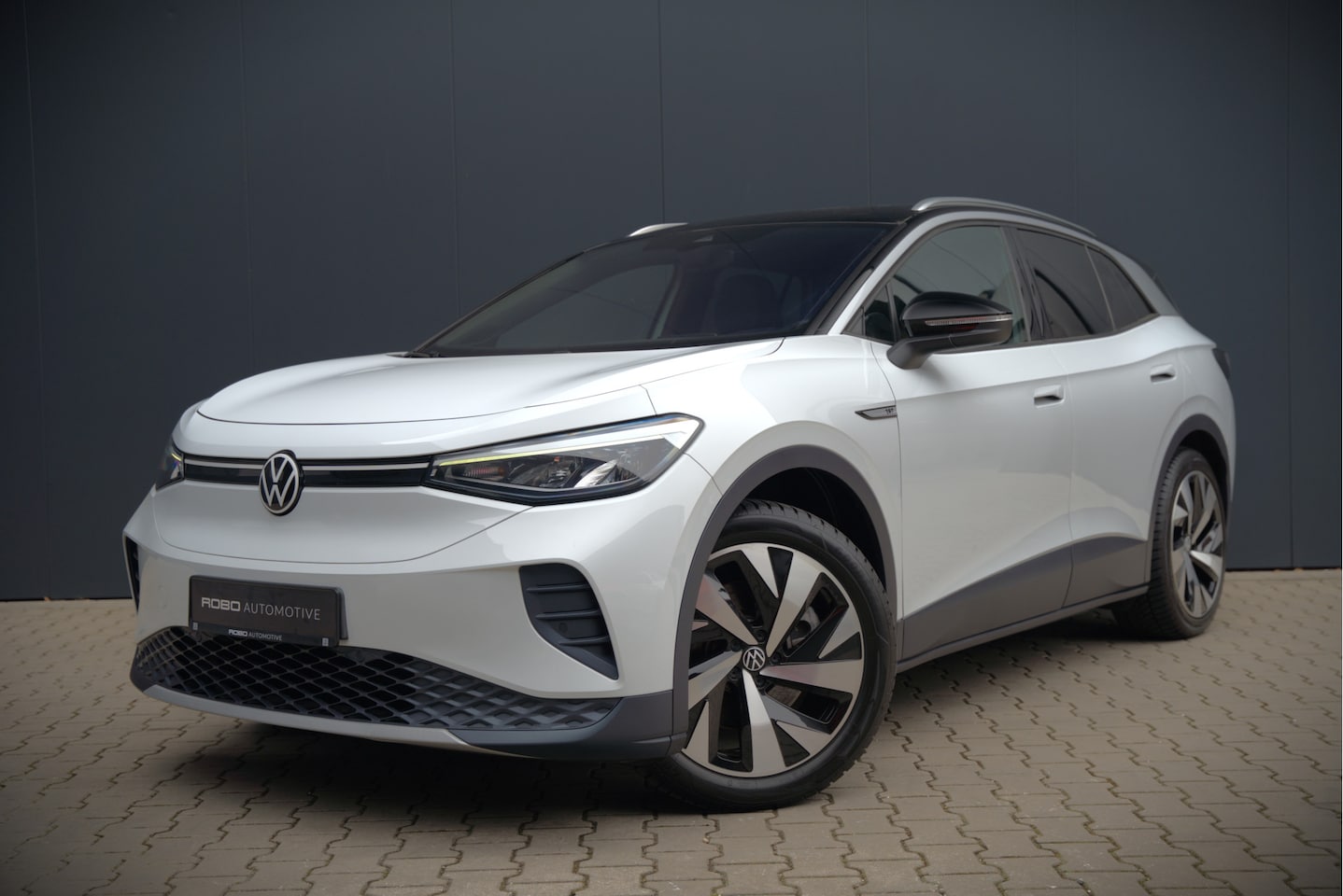 Volkswagen ID.4 - First 77 kWh | Stoelverwarming | Stuurverwarming | Adaptive Cruise Control | Navigatie | A - AutoWereld.nl