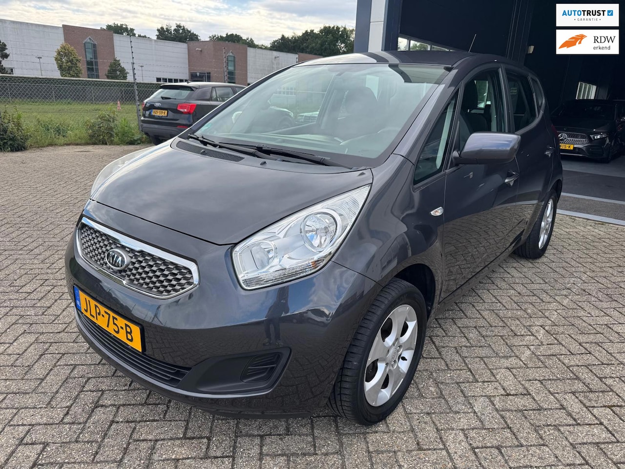 Kia Venga - 1.4 CVVT Super Pack l Navi l Airco l Camera - AutoWereld.nl