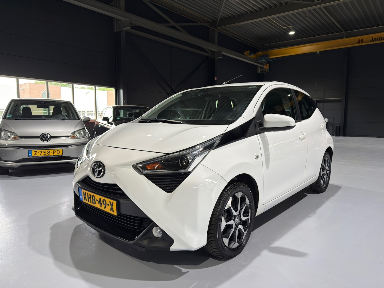 Toyota Aygo - 1.0 VVT-i x-fun 1ste eigenaar|CarPlay|Lane assist - AutoWereld.nl