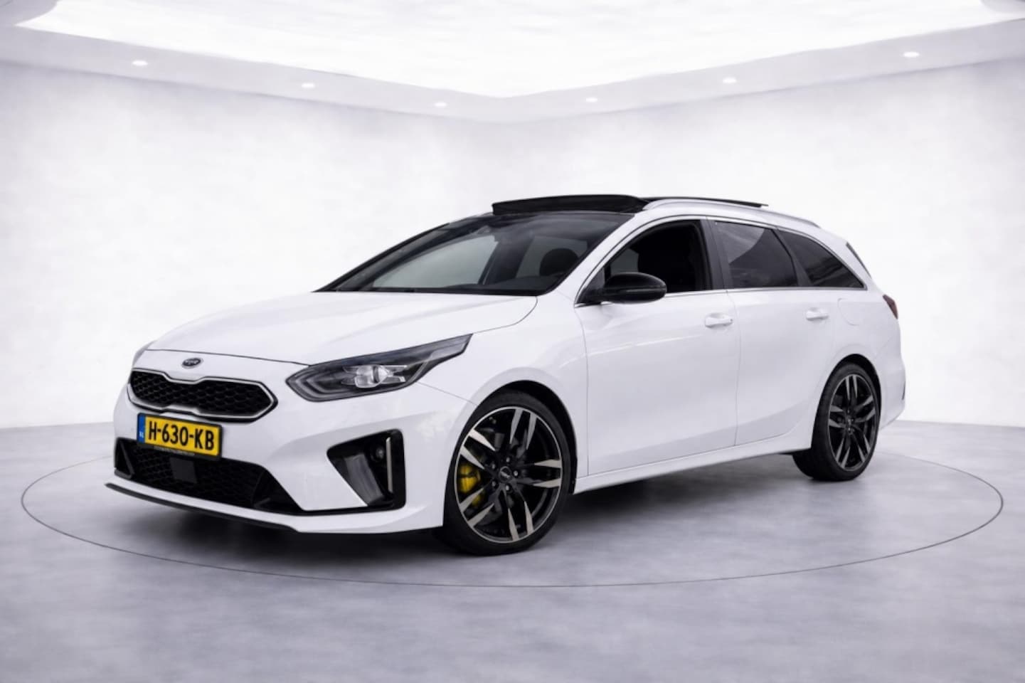 Kia Cee'd Sportswagon - 1.4 T-GDI | GT-Line | PANO | CARPLAY | TREKHAAK - AutoWereld.nl