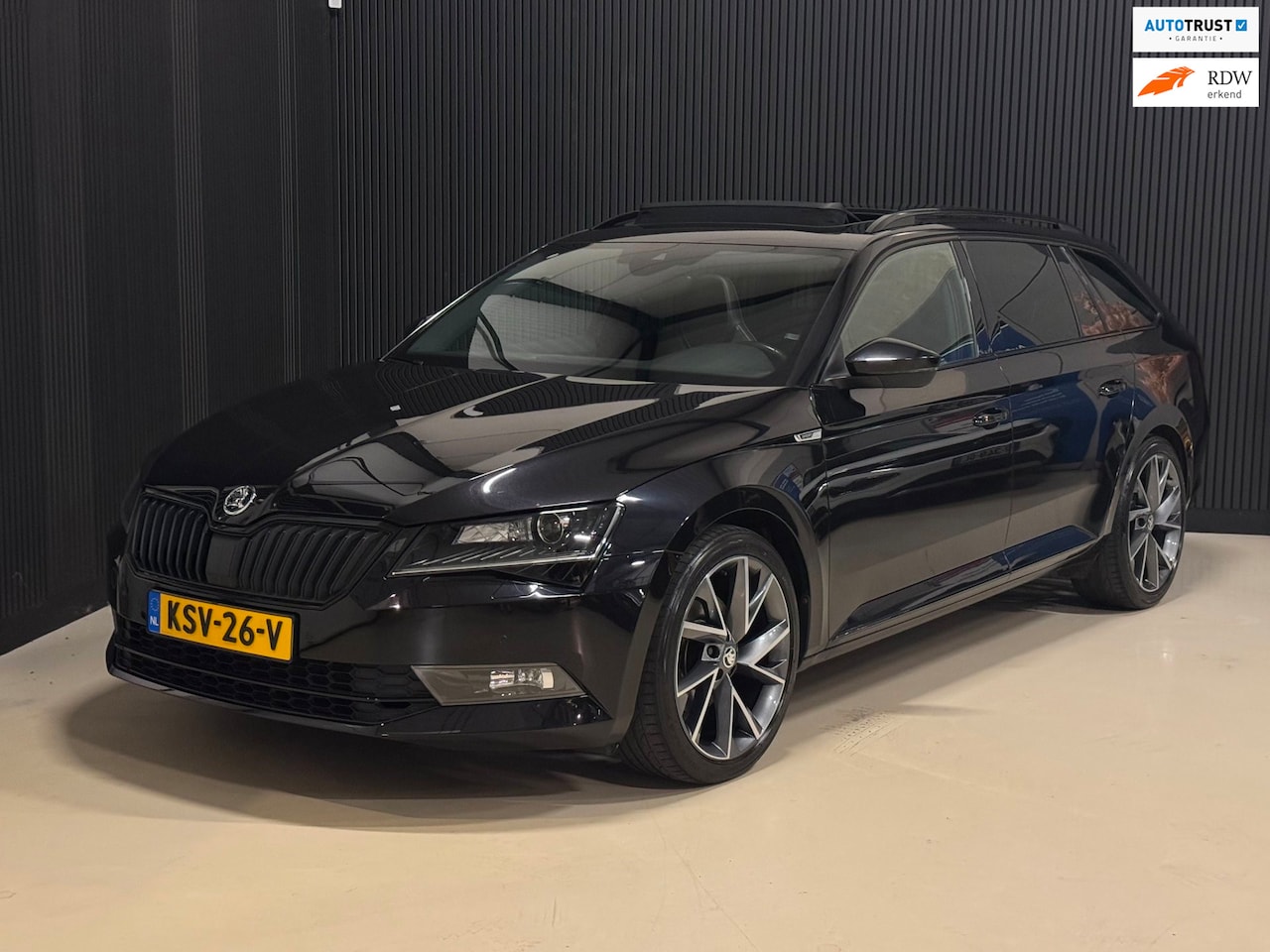Skoda Superb Combi - 2.0 TSI SportLine 220PK!|PANO|CANTON|CAMERA|CARPLAY|MEMORY|DCC - AutoWereld.nl