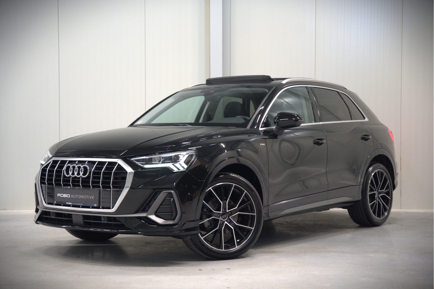 Audi Q3 - 35 TFSI S Line Pro Line S S-Line | Panoramadak | Stoelverwarming | Camera | Cruise Control - AutoWereld.nl
