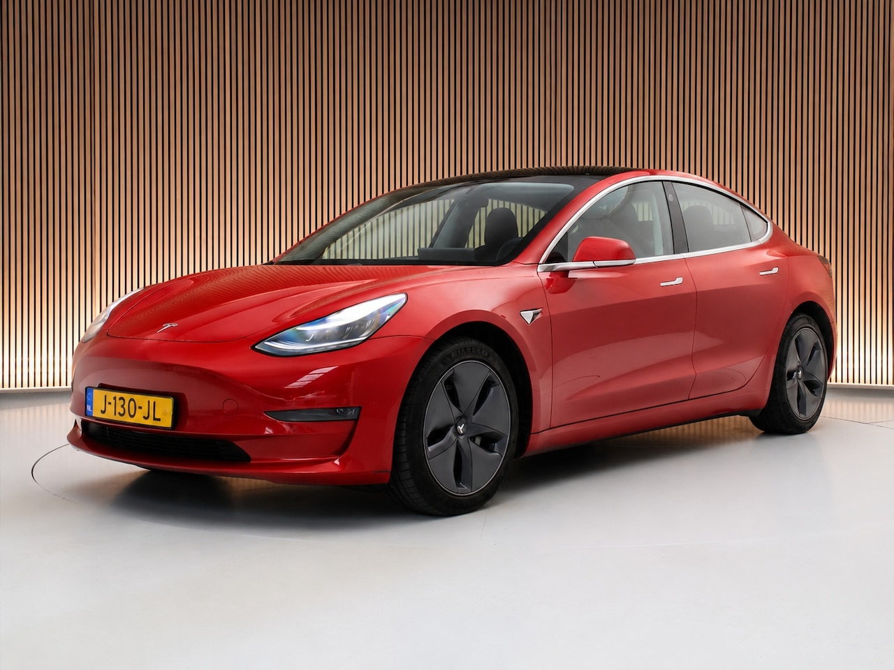 Tesla Model 3 - Long-Range AWD 351pk 75 kWh 86% SOH [ AUTOPILOT+620KM WLTP+PREMIUM AUDIO ] - AutoWereld.nl