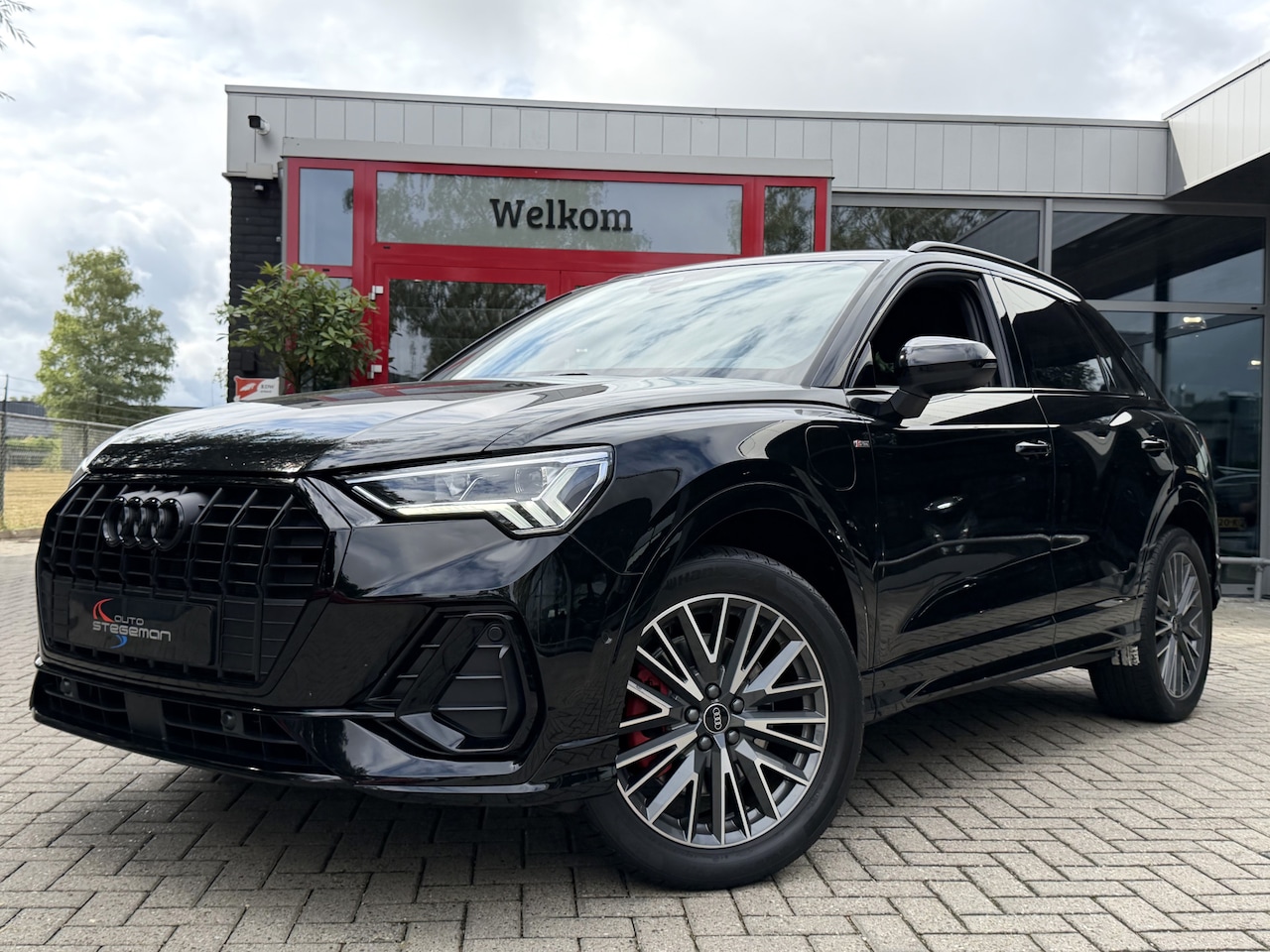 Audi Q3 - 45 TFSI-e AUT *!* S-LINE *!* NAVI/ MATRIX/ RADAR/ 19 INCH/ BLACK OPTIEK *!* - AutoWereld.nl