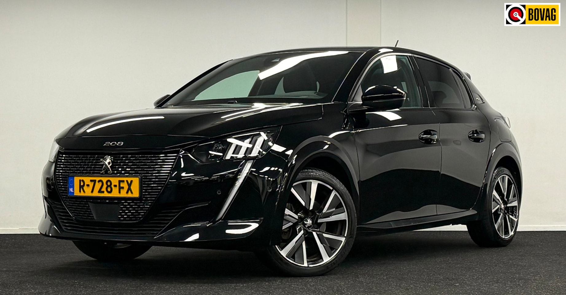Peugeot 208 - 1.2 Puretech GT*Panodak*Camera*Navi*Carplay*AdaptivCruiseContr! - AutoWereld.nl