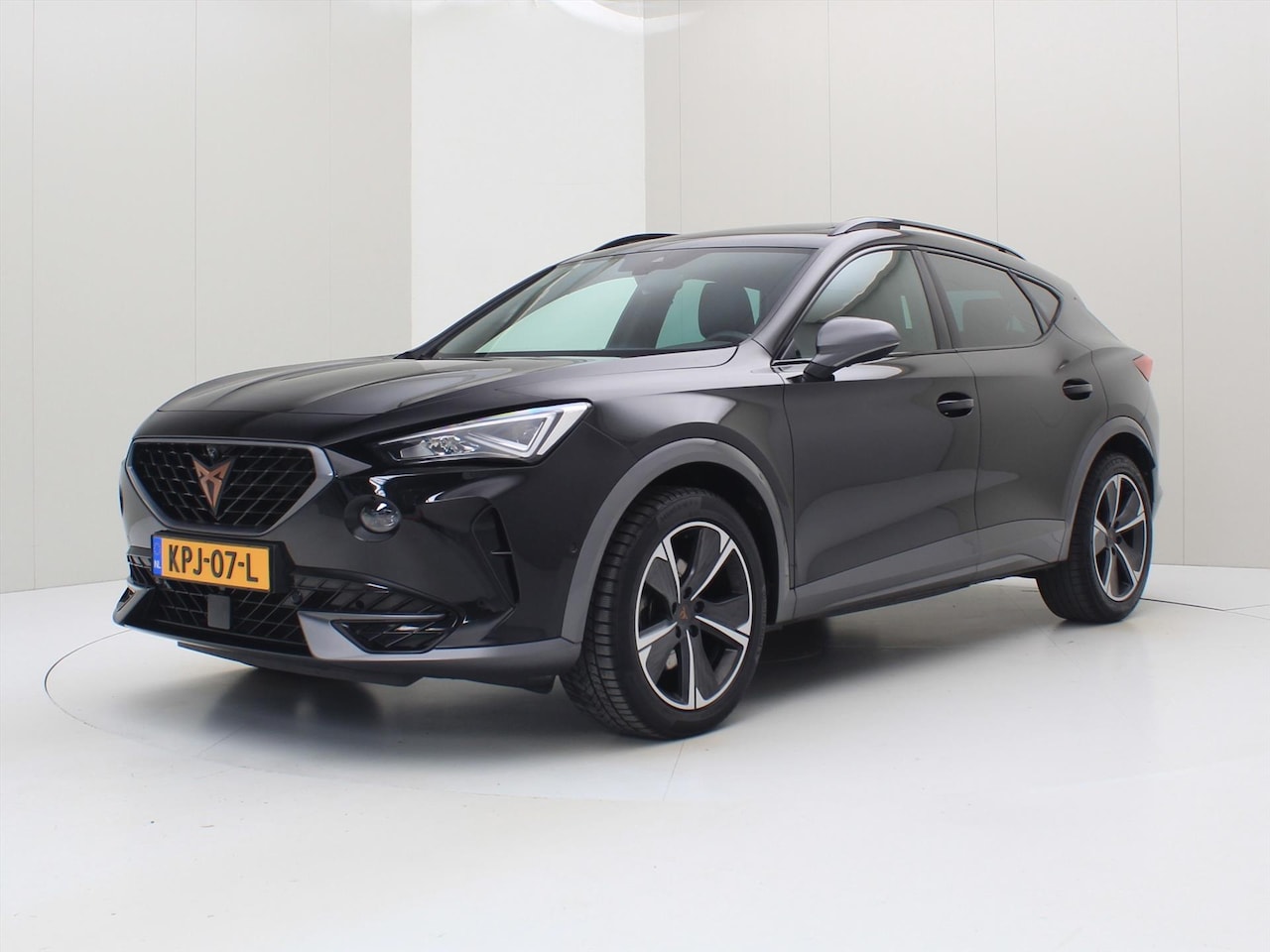 CUPRA Formentor - 1.5 TSI 150PK DSG [ TREKHAAK+PANO+CAMERA+STOELVERWARMING+CARPLAY+ACC ] - AutoWereld.nl