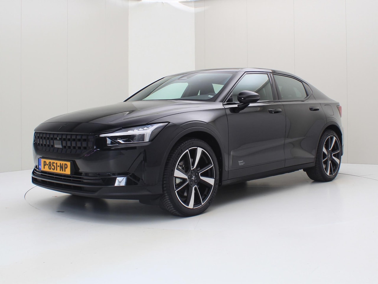 Polestar 2 - Long Range Dual Motor 408pk 78kWh 90,1% SoH [ TREKHAAK+PANO+PLUS PACK+STOELVERWARMING+ELEK - AutoWereld.nl