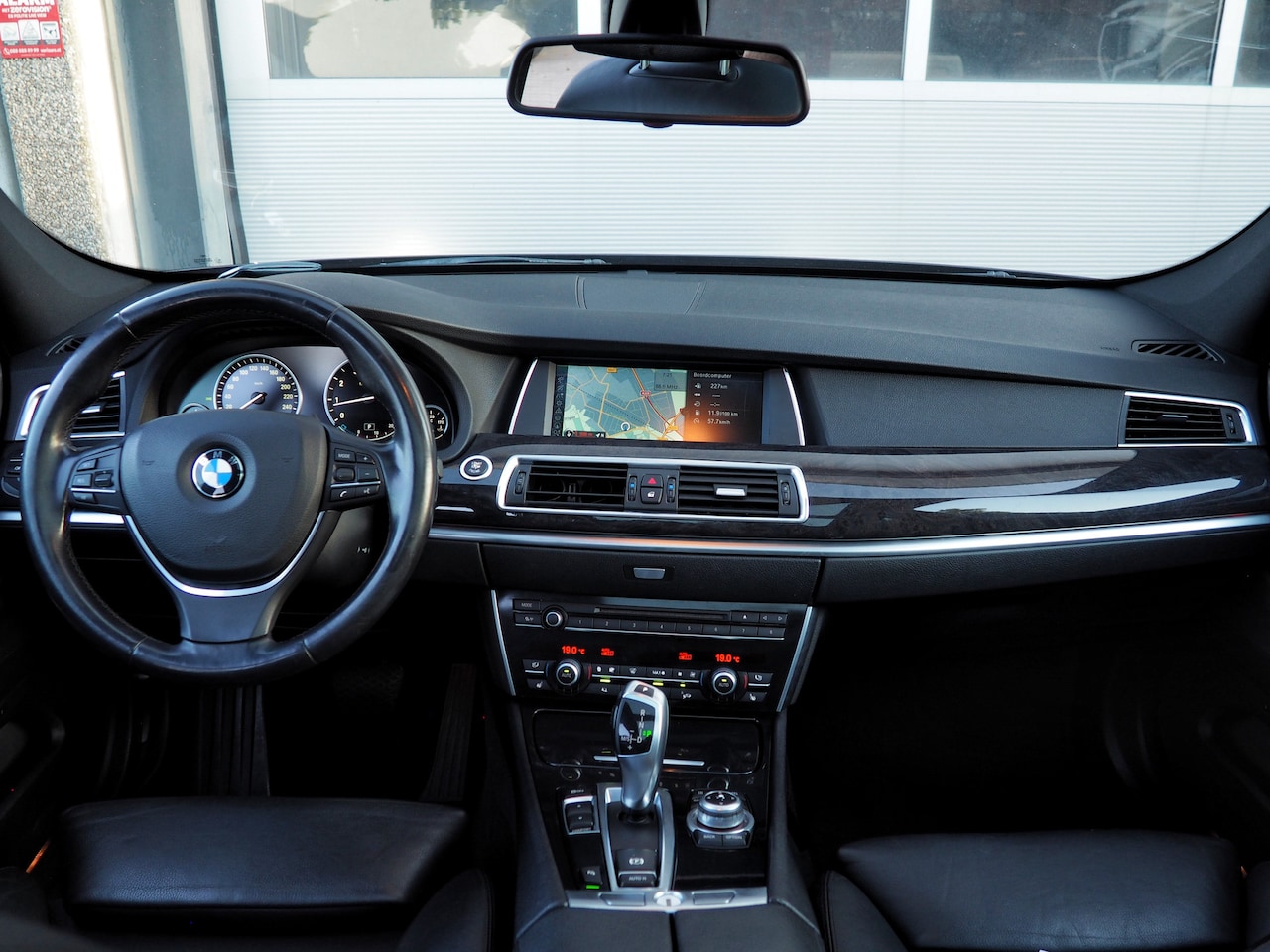 BMW 5-serie Gran Turismo - 550I High Executive LUXE! TREKH. SCHUIFD.
