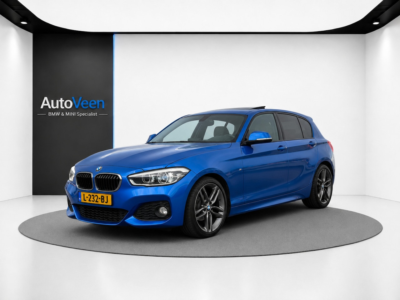 BMW 1-serie - 116 Centennial High Executive (M-SPORT, PANO, ALCANTARA, NAVI) - AutoWereld.nl