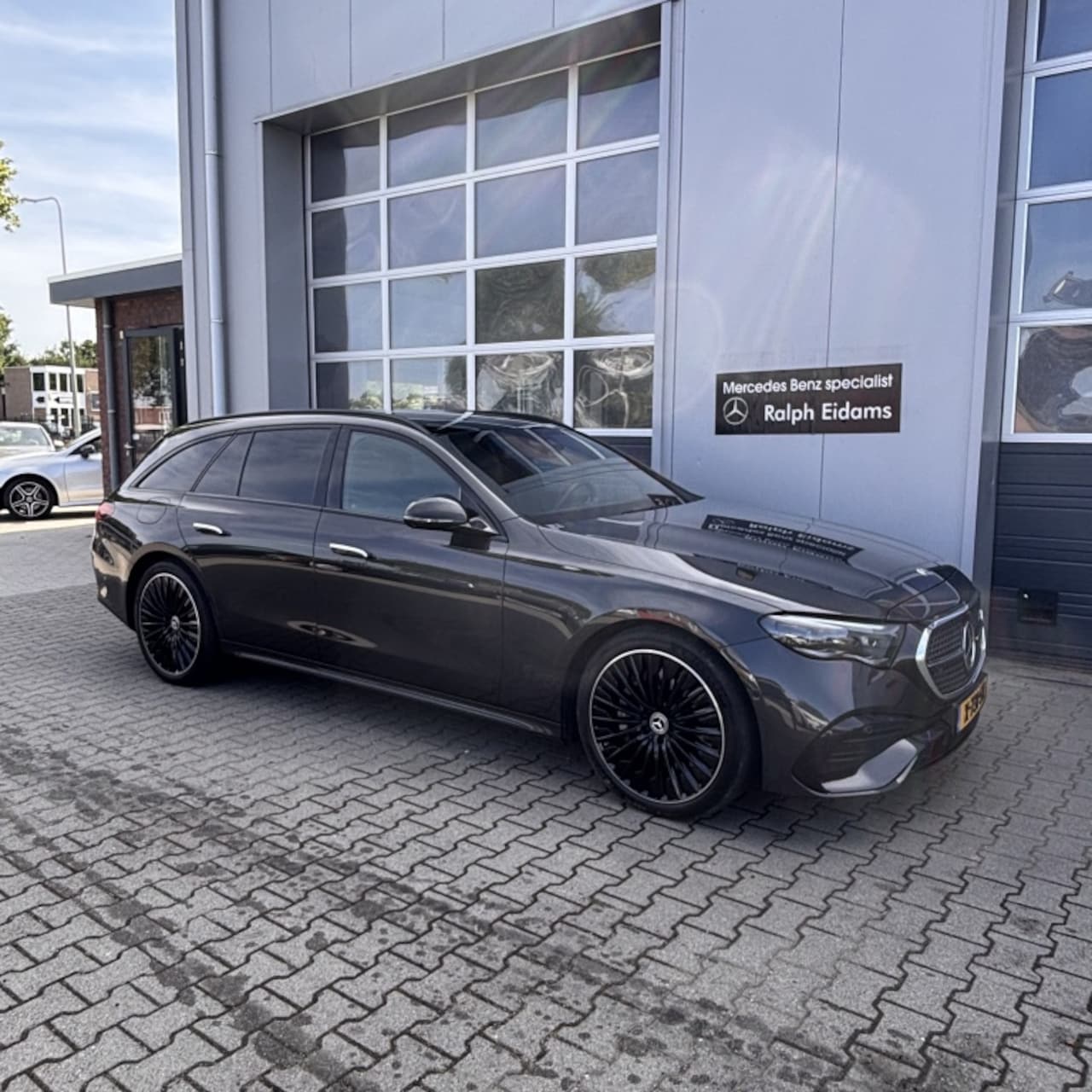 Mercedes-Benz E-klasse Estate - *trekhaak, pano* 300 e AMG L. - AutoWereld.nl