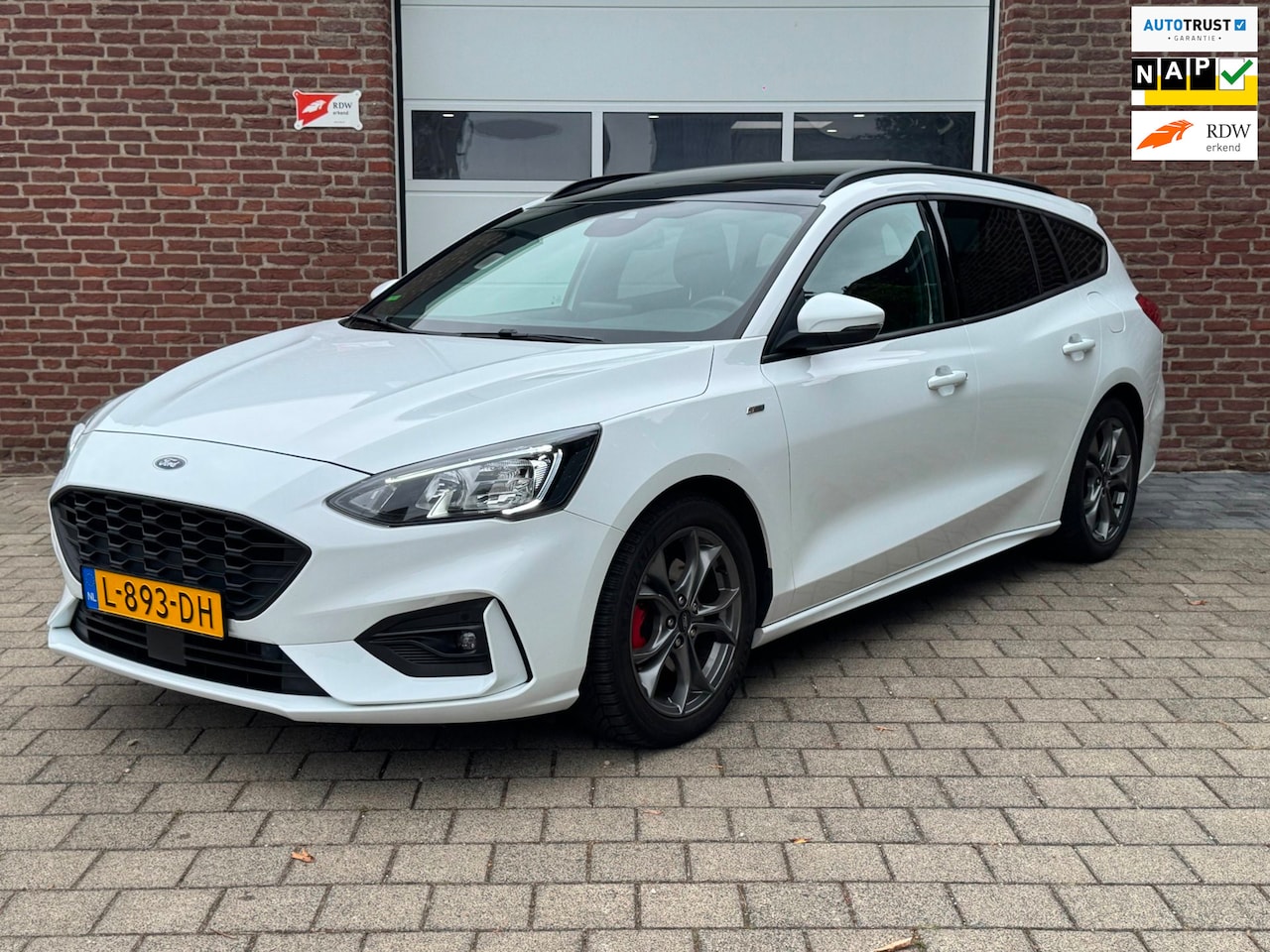 Ford Focus Wagon - 1.0 EcoBoost Hybrid ST Line X Bns|Pano|155PK|NAP|Winterpack|B&O| - AutoWereld.nl