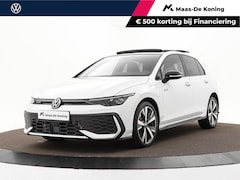 Volkswagen Golf - 1.5 eHybrid 272pk DSG GTE · Panoramadak · Camera · Head-Up Display · ACC · Matrix LED · Op