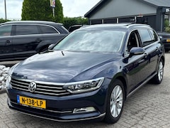 Volkswagen Passat Variant - 2.0 TDI Highline 2016 Pano Leer Xenon
