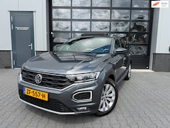 Volkswagen T-Roc - 2.0 TSI 4Motion Sport trekhaak panoramadak incl beurt