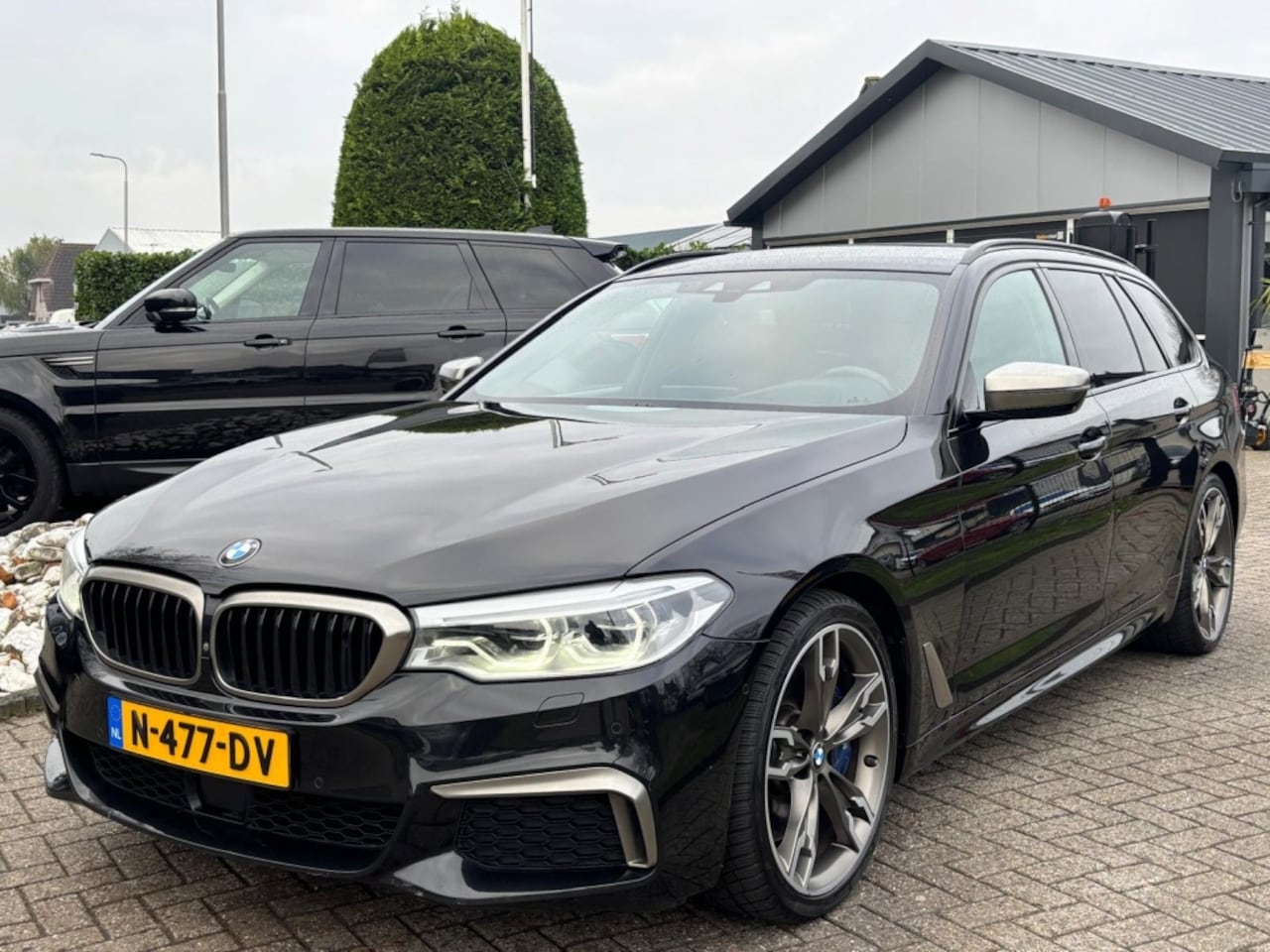 BMW 5-serie Touring - M550D Touring High Exe 2019 BTW Trekhaak - AutoWereld.nl