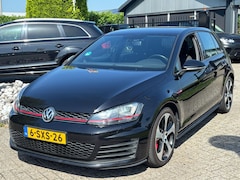Volkswagen Golf - 7 2.0 GTI Performance 230PK 5-Deurs 2014 Zwart NL Auto