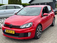 Volkswagen Golf - 2.0 GTI Adidas Edition DSG Automaat 2012 Rood 257/4410