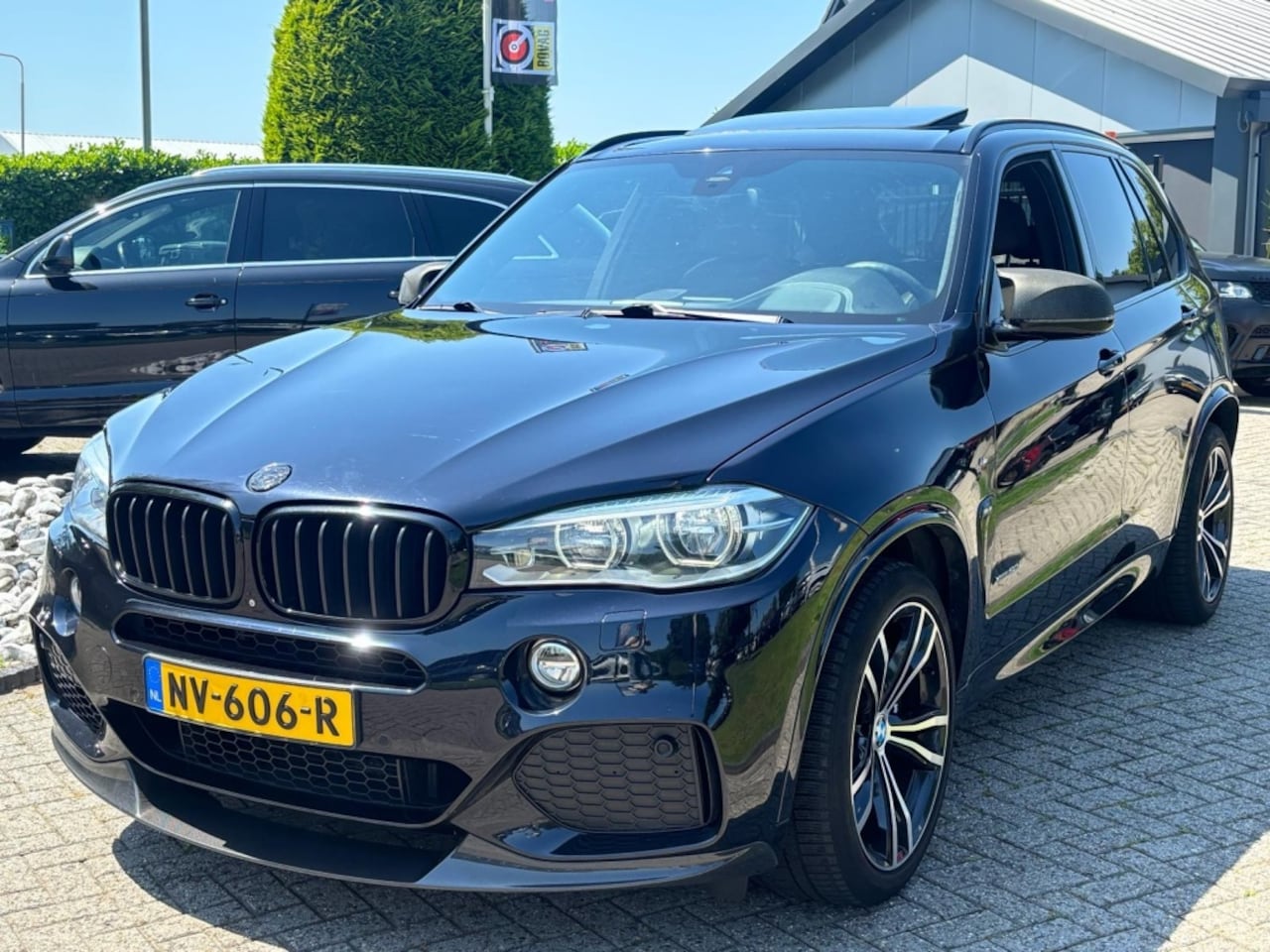BMW X5 - 5.0i V8 X-Drive High Executive 2014 M-Pakket - AutoWereld.nl