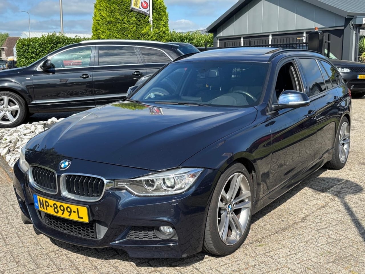 BMW 3-serie Touring - 330D High Exe 2014 M-Pakket Panodak HUD - AutoWereld.nl