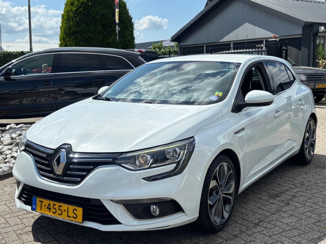 Renault Mégane - 1.2 Benzine Bose 2016 5-Deurs Nieuw Model Wit - AutoWereld.nl