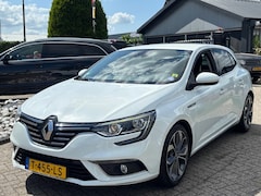 Renault Mégane - 1.2 Benzine Bose 2016 5-Deurs Nieuw Model Wit