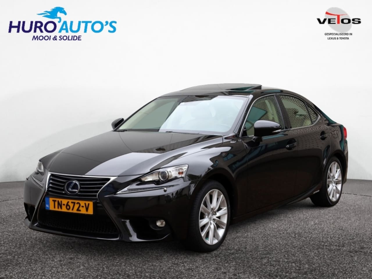 Lexus IS - 300h Business Line Pro | Leder | Schuifdak | Adaptive Cruise - AutoWereld.nl