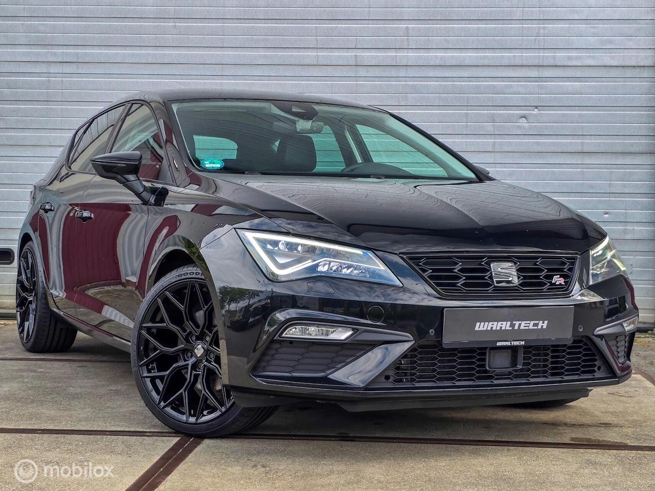 SEAT Leon - 1.8 TSI FR Business Intense ACC Carplay PDC - AutoWereld.nl
