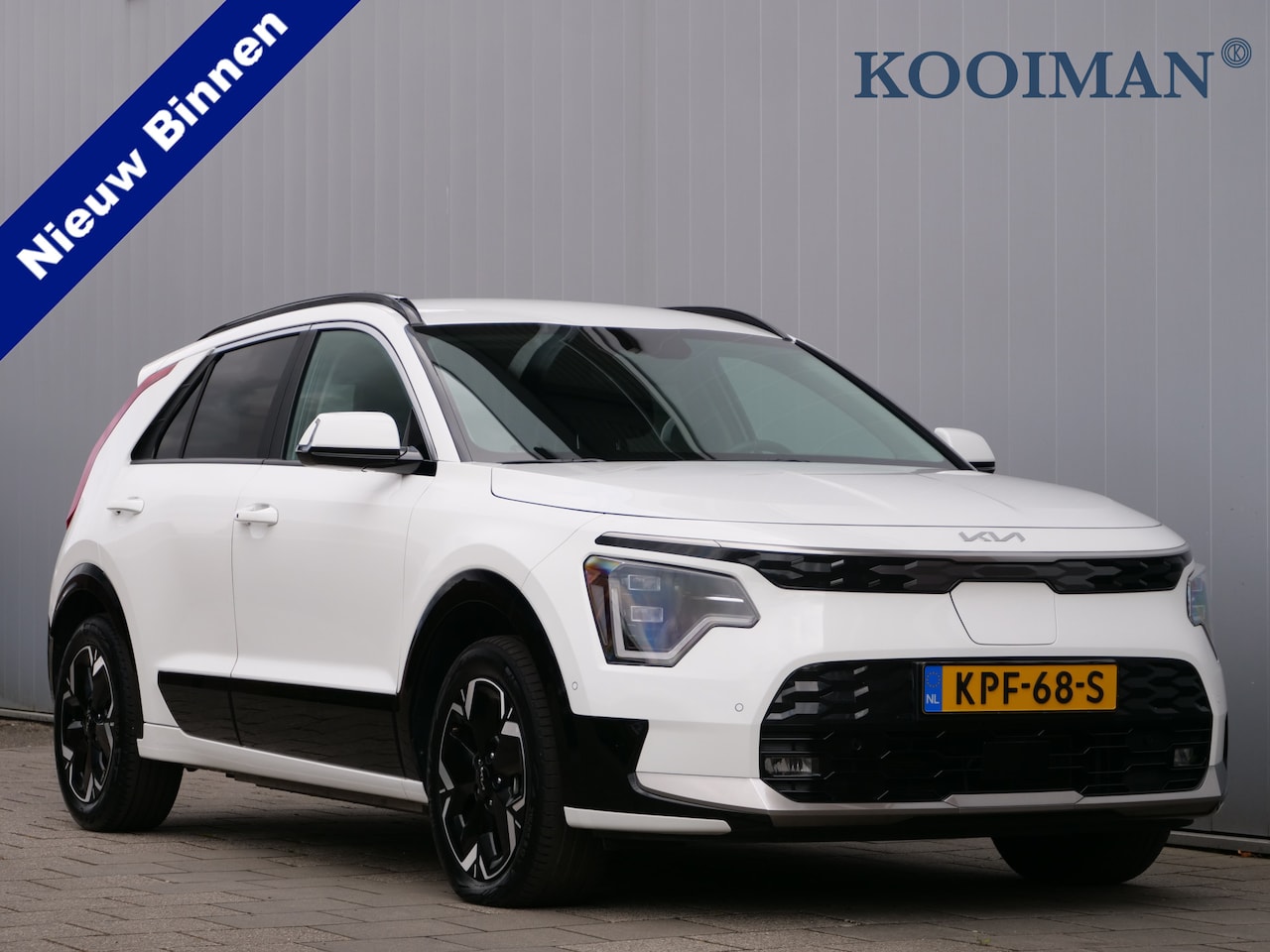 Kia Niro EV - DynamicLine 64.8 kWh 204 Pk Automaat Navi / DAB / Apple Carplay / Camera / SOH 98,5 % - AutoWereld.nl