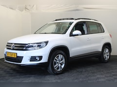 Volkswagen Tiguan - 1.4 TSI Comfort&Design Pano / navi /cruise