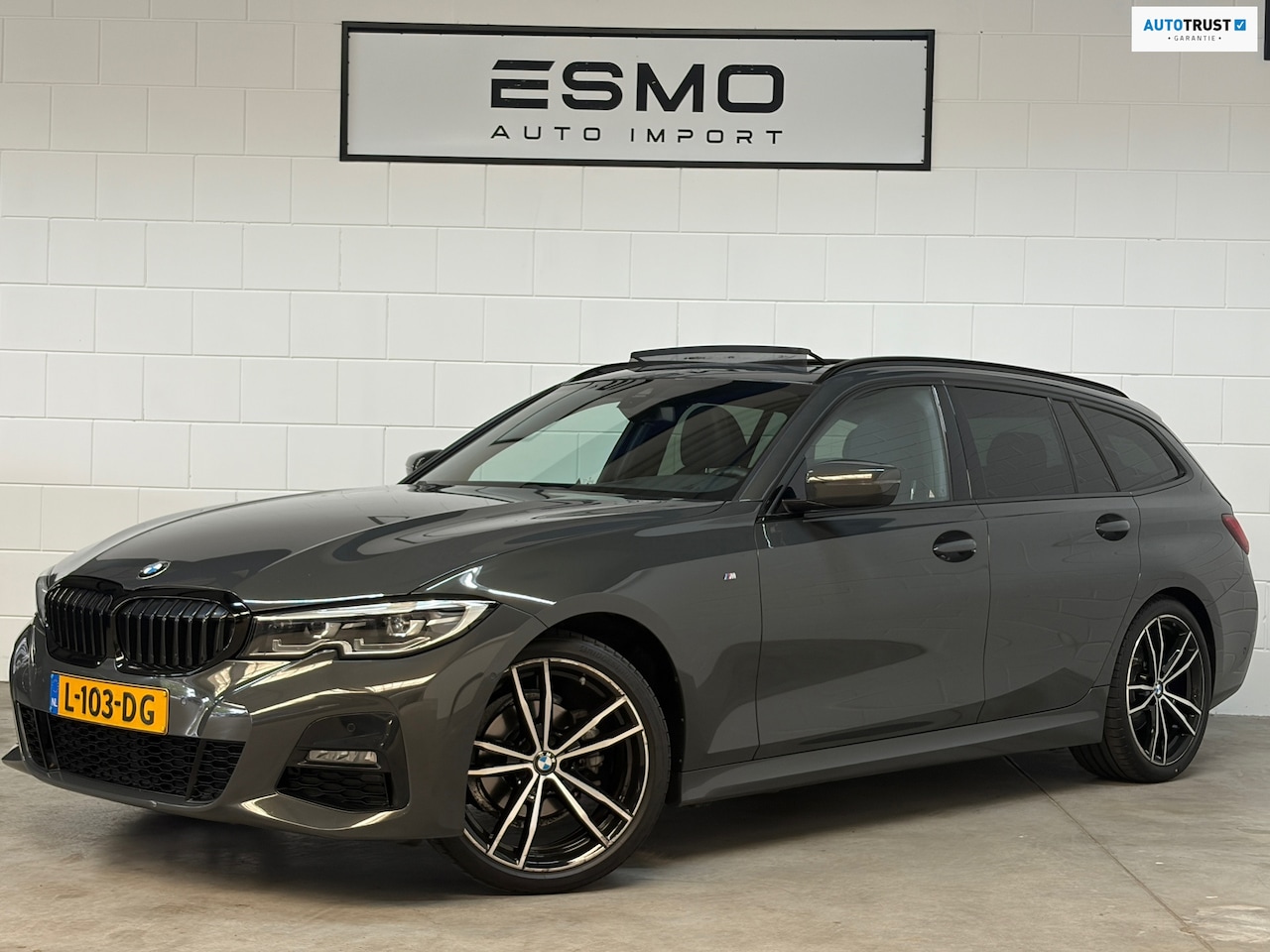 BMW 3-serie Touring - 318i High Executive M-pakket Panoramadak Trekhaak HUD - AutoWereld.nl