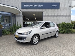 Renault Clio - 1.2-16V Team Spirit