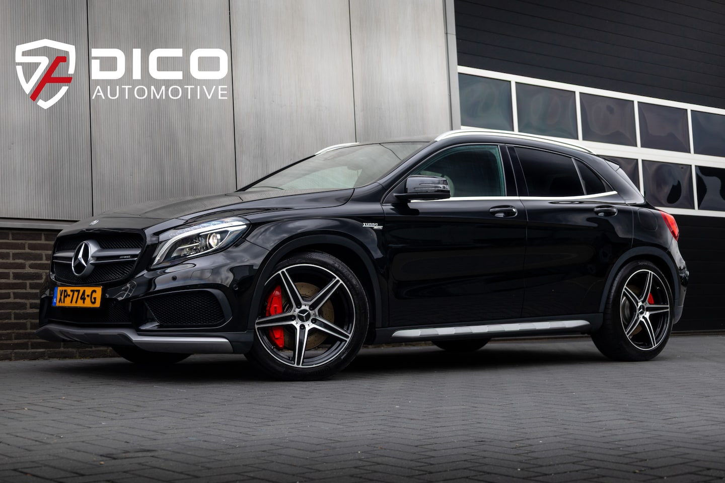 Mercedes-Benz GLA-Klasse - 45 AMG 361 pk 4MATIC AMG-Sportpakket / Xenon/ Schaal-Stoelen/ Stoel.Verw/ Park.Sens/ Clima - AutoWereld.nl